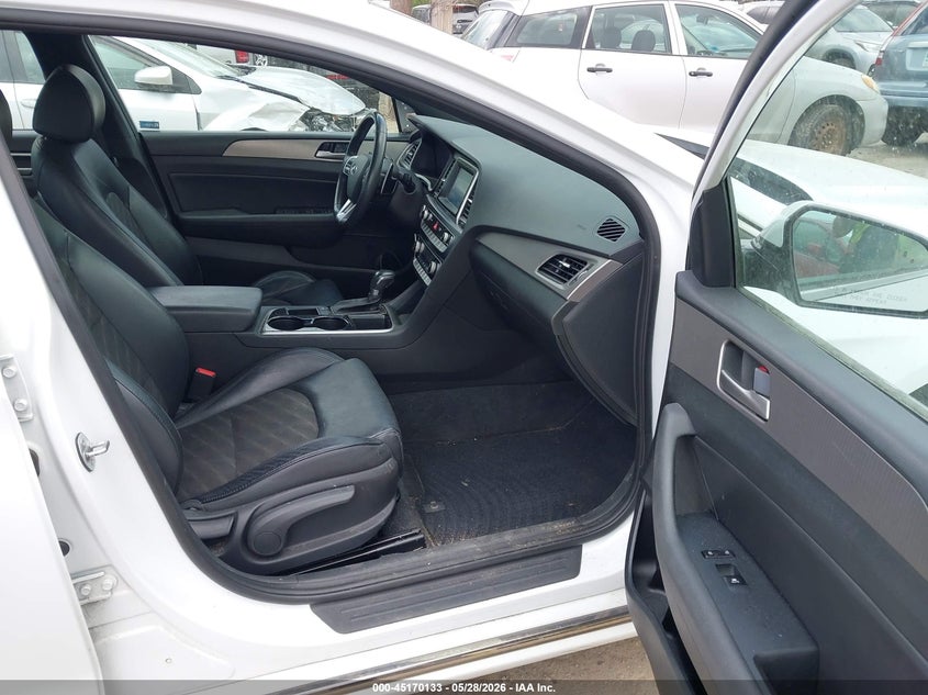 2018 HYUNDAI SONATA auction photo 5