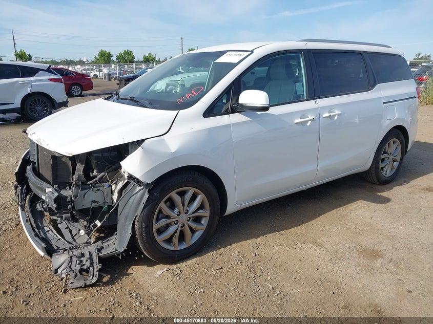2021 KIA SEDONA auction photo 2