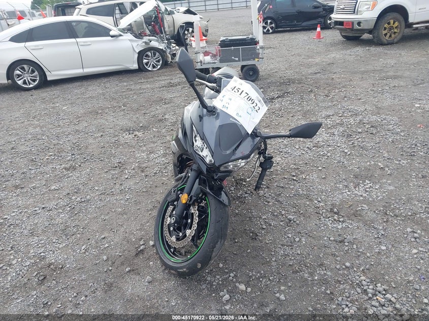 2025 KAWASAKI NINJA SPORT_BIKE 2