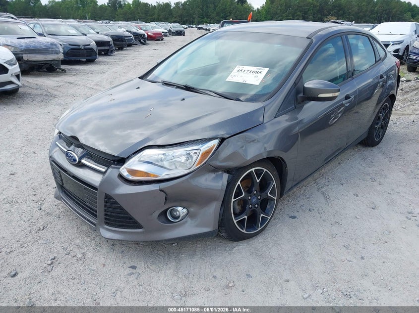 Vin: 1fahp3f27cl442906, lot: 45668771, ford focus se 20122