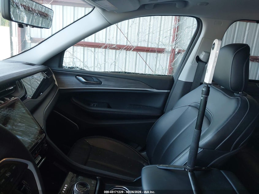 2024 JEEP GRAND CHEROKEE 4XE auction photo 5