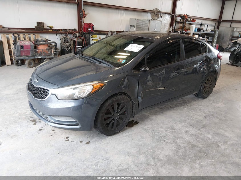 2015 KIA FORTE auction photo 2