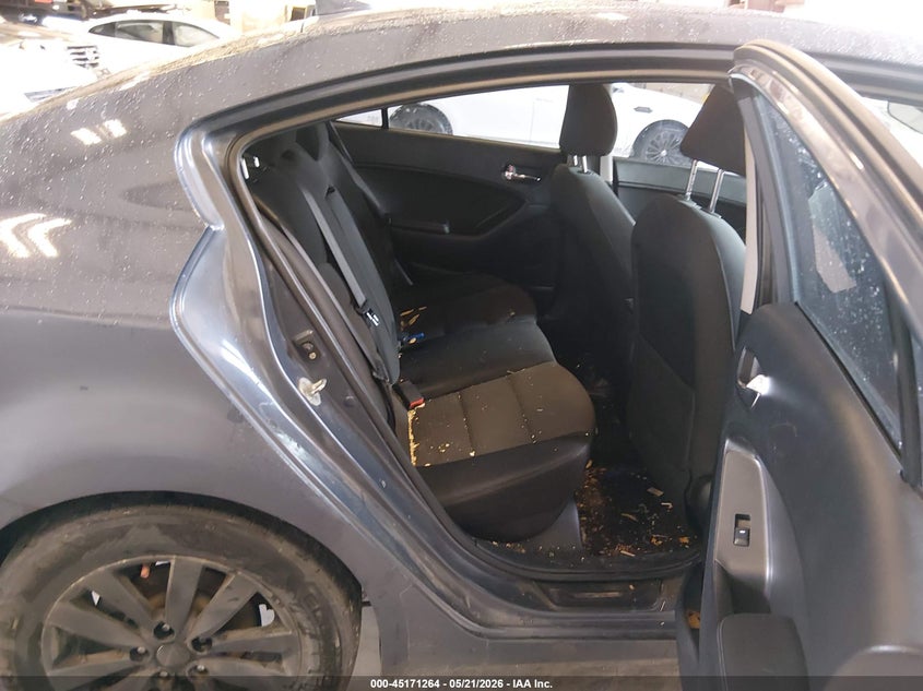 2015 KIA FORTE auction photo 8