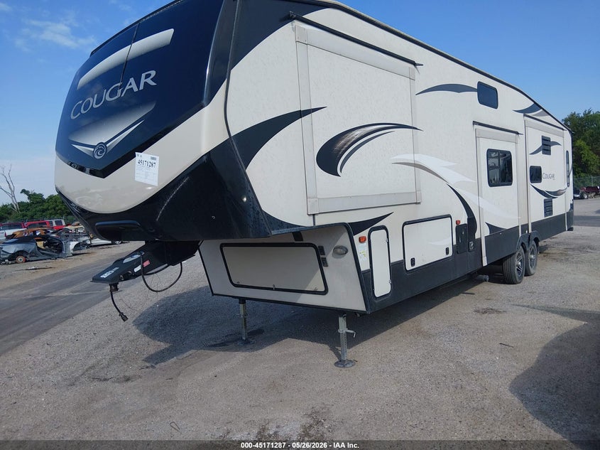 2019 KEYSTONE RV COUGAR auction photo 2