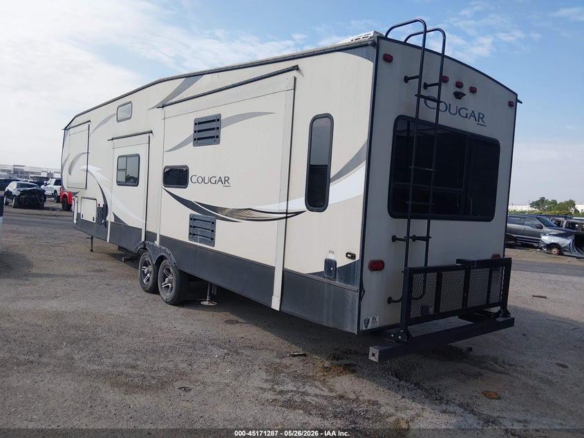 2019 KEYSTONE RV COUGAR auction photo 3