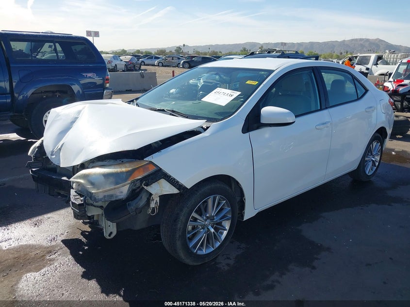 2015 Toyota Corolla Le Plus 5YFBURHEXFP259529 photo 1