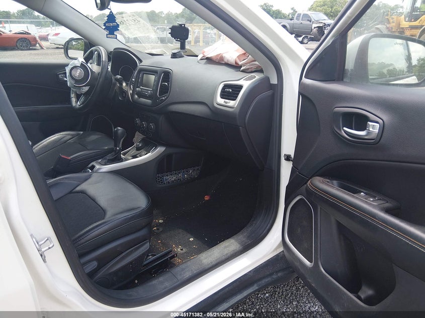 2018 JEEP COMPASS auction photo 5