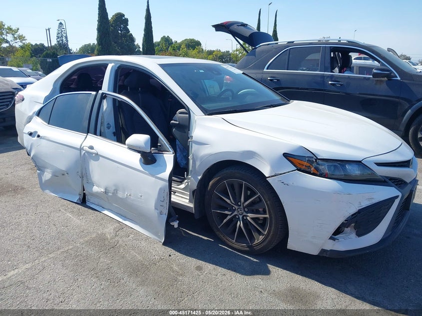 2023 TOYOTA CAMRY auction photo 6