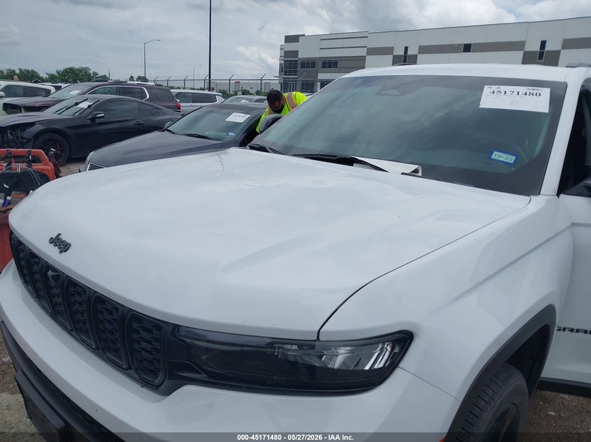 2024 JEEP GRAND CHEROKEE L auction photo 6