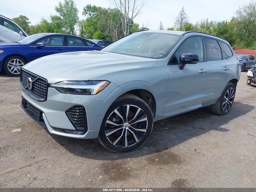 Vin: yv4l12rl1r1782431, lot: 45669192, volvo xc60 b5 plus dark theme 20242