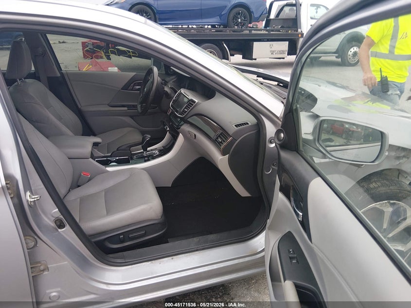2016 HONDA ACCORD auction photo 5
