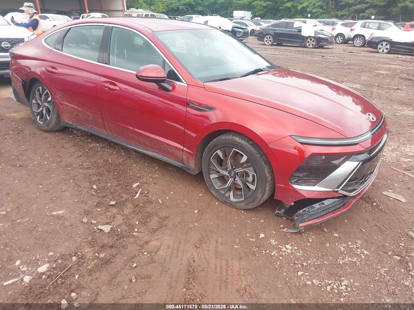 HYUNDAI SONATA SEL 2025