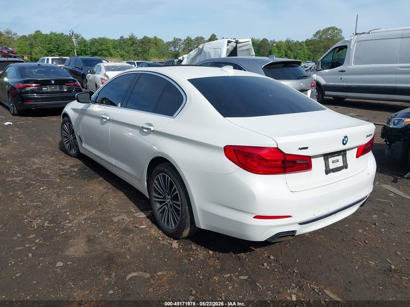Vin: wbaje7c31hg887032, lot: 45669664, bmw 540i xdrive 20173
