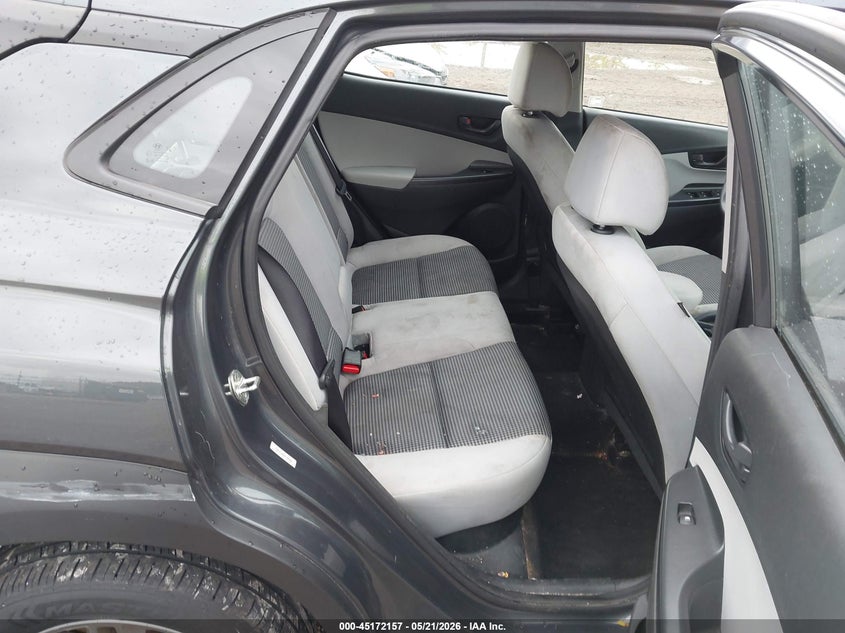 VIN KM8K2CAB6NU789366 2022 HYUNDAI KONA SE
