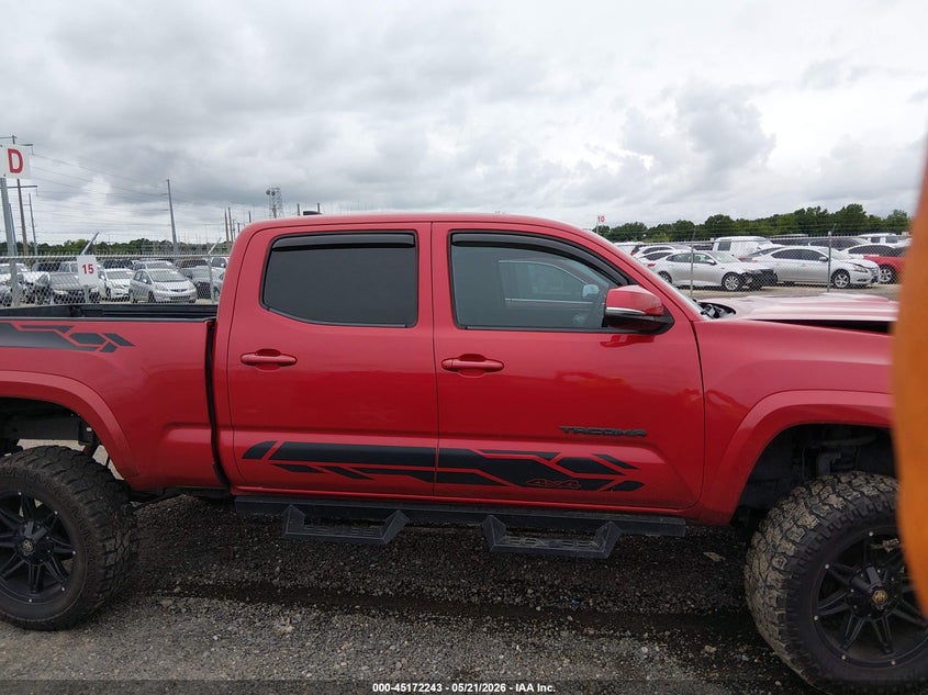 2017 TOYOTA TACOMA — Photo 13