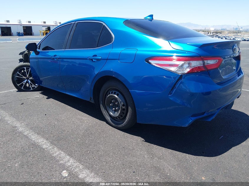 2020 TOYOTA CAMRY auction photo 3