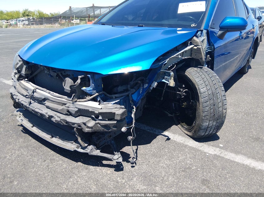 2020 TOYOTA CAMRY auction photo 6