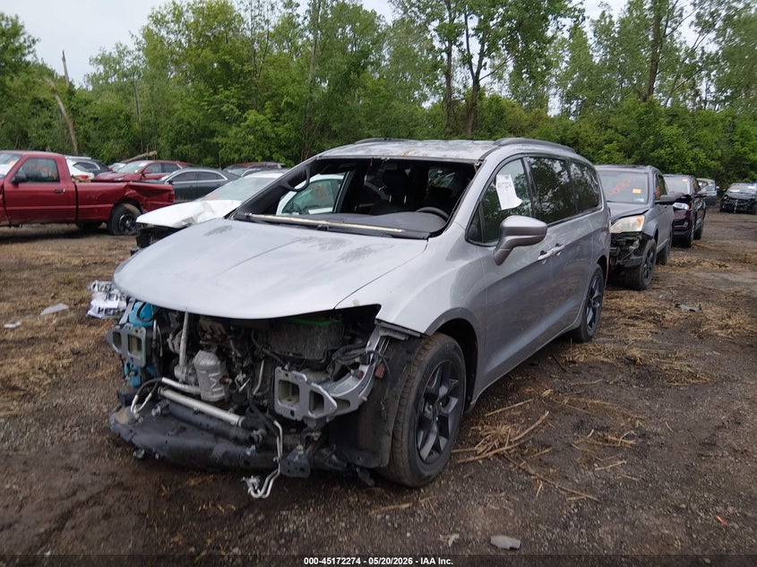 CHRYSLER PACIFICA 2018 VIN 2C4RC1EG0JR306021