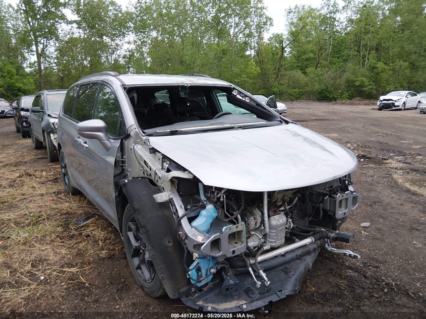 CHRYSLER PACIFICA