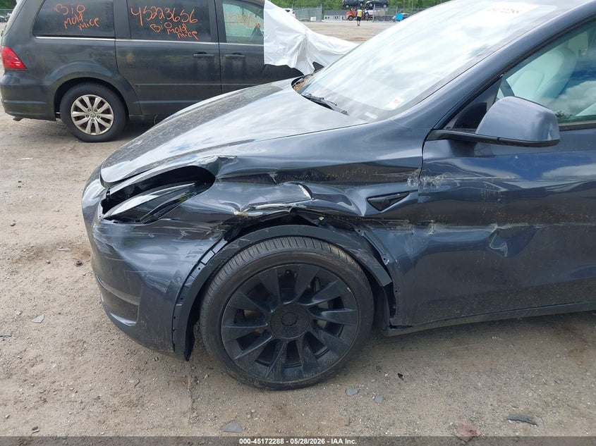 2022 TESLA MODEL Y auction photo 6