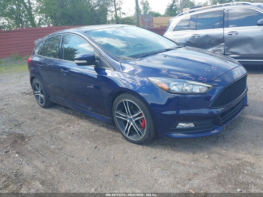 Vin: 1fadp3l98hl220172, lot: 45670059, ford focus st 2017 img_1
