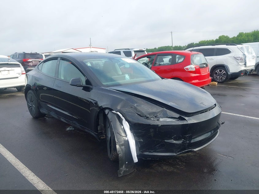 TESLA MODEL 3 - zdjęcie 1