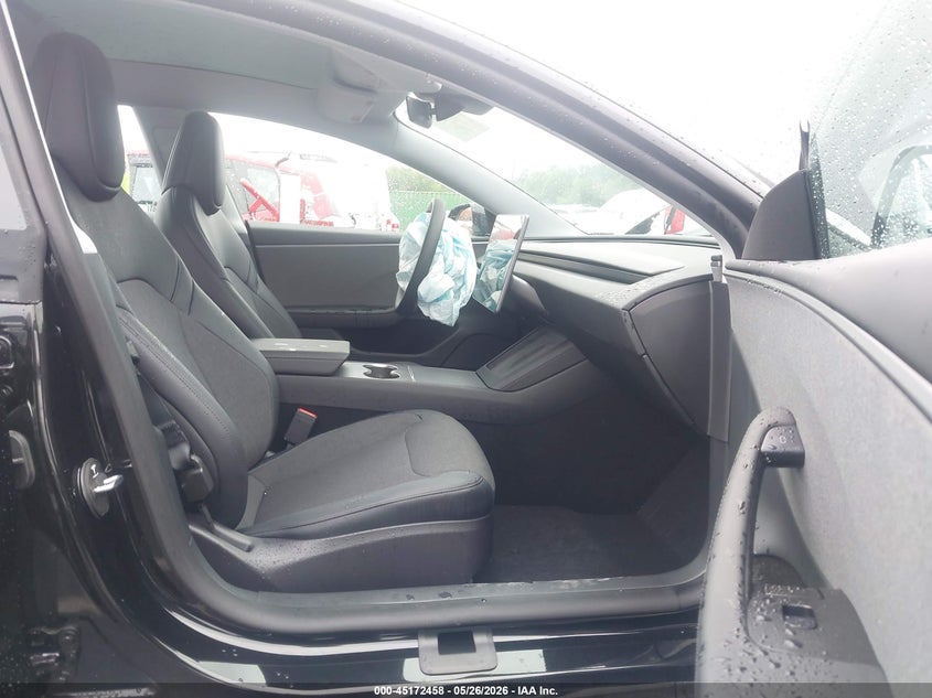 TESLA MODEL 3 - zdjęcie 5