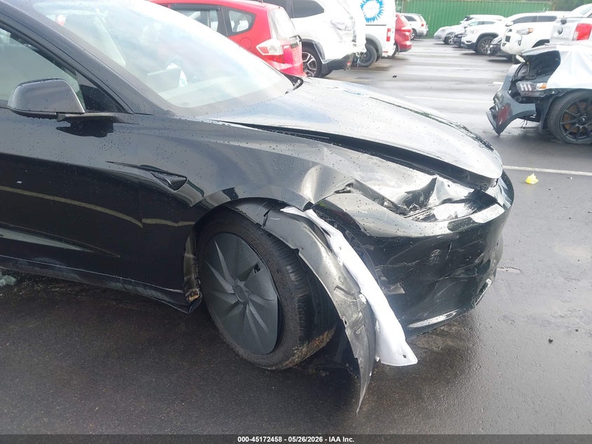 TESLA MODEL 3 - zdjęcie 6