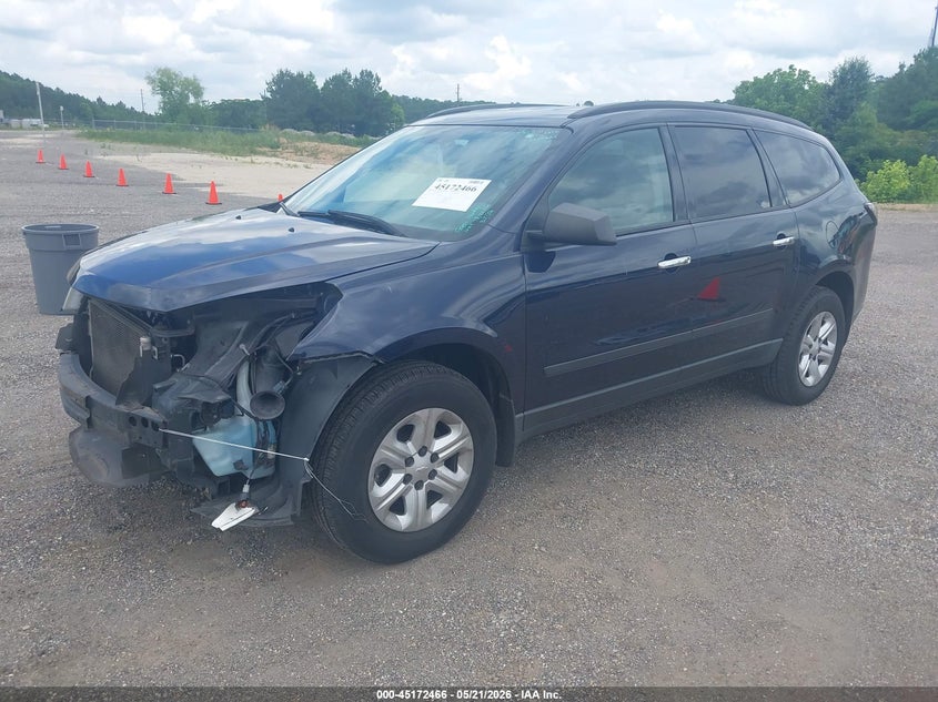 2015 CHEVROLET TRAVERSE auction photo 2