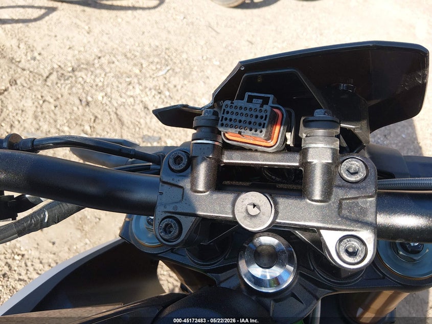 2025 Kawasaki Zr900 T VIN: ML5ZRDT17SDA07058 Lot: 45172483