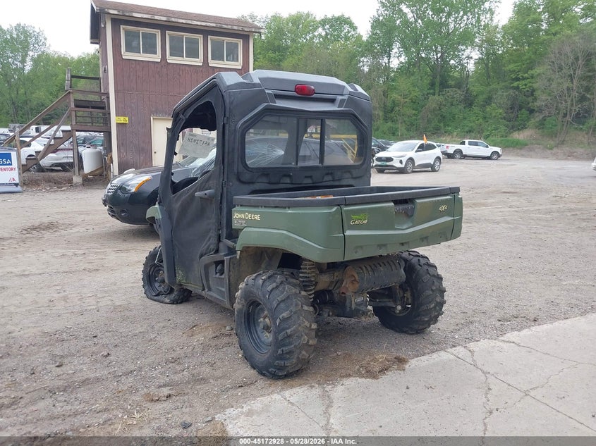2016 JOHN DEERE GATOR XUV590 auction photo 3