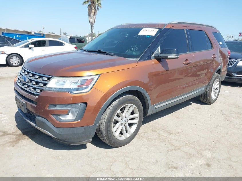 2017 FORD EXPLORER auction photo 2