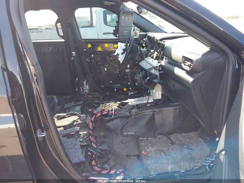 2023 FORD POLICE INTERCEPTOR UTILITY auction photo 5