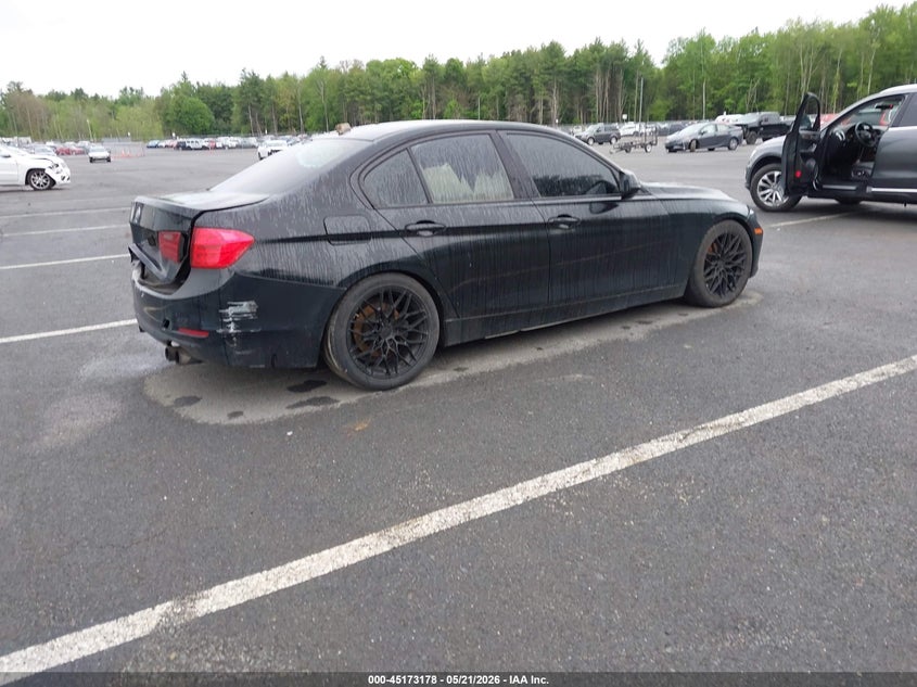 Vin: wba3b5c52df593758, lot: 45670864, bmw 328i xdrive 20134