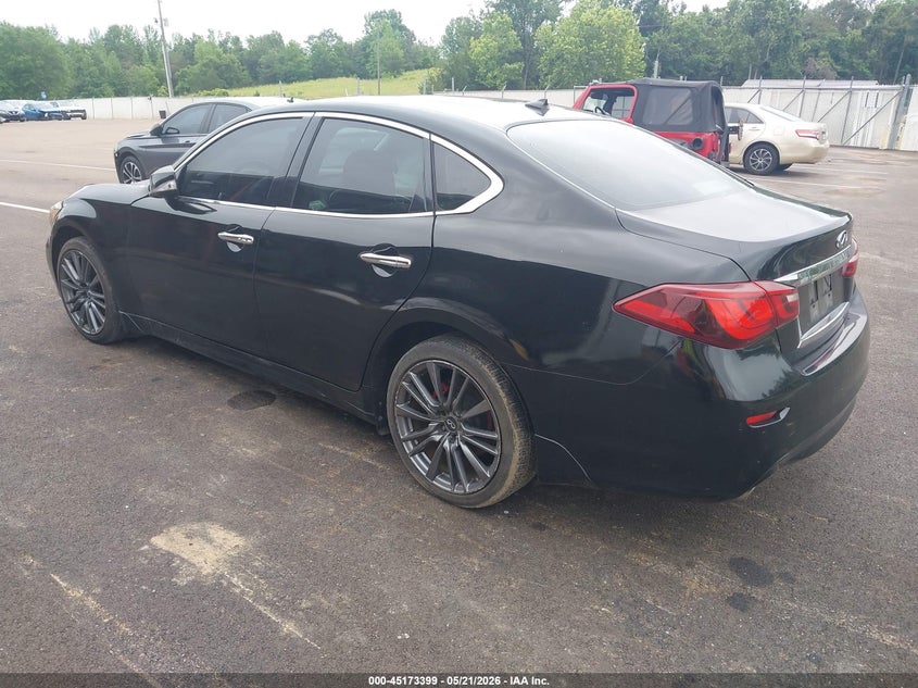 2015 INFINITI Q70 auction photo 3