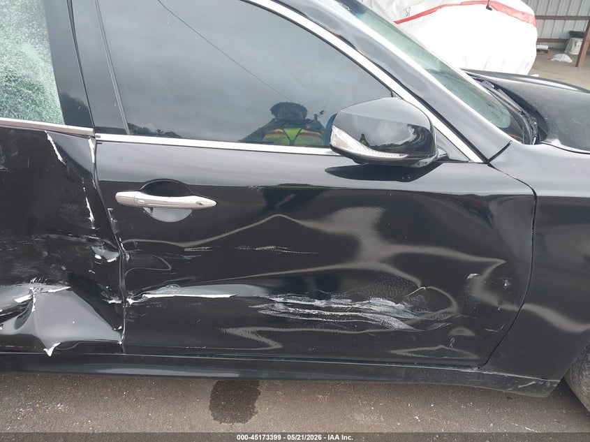 2015 INFINITI Q70 auction photo 5