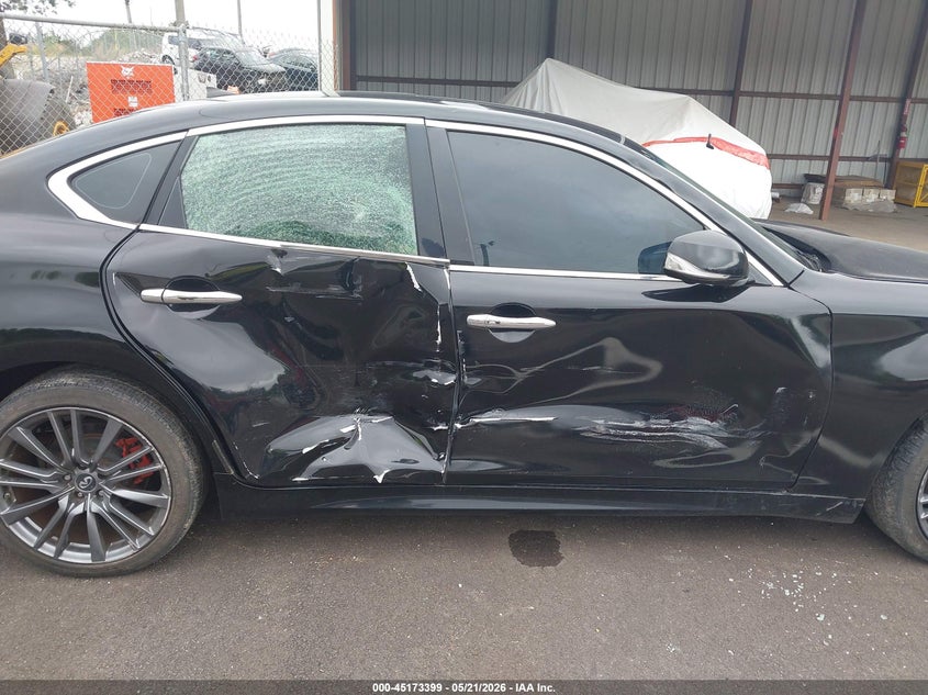 2015 INFINITI Q70 auction photo 6