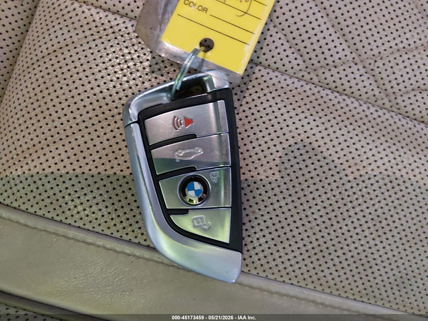 2016 BMW 740I VIN: WBA7E2C5XGGD99827 Lot: 45173459