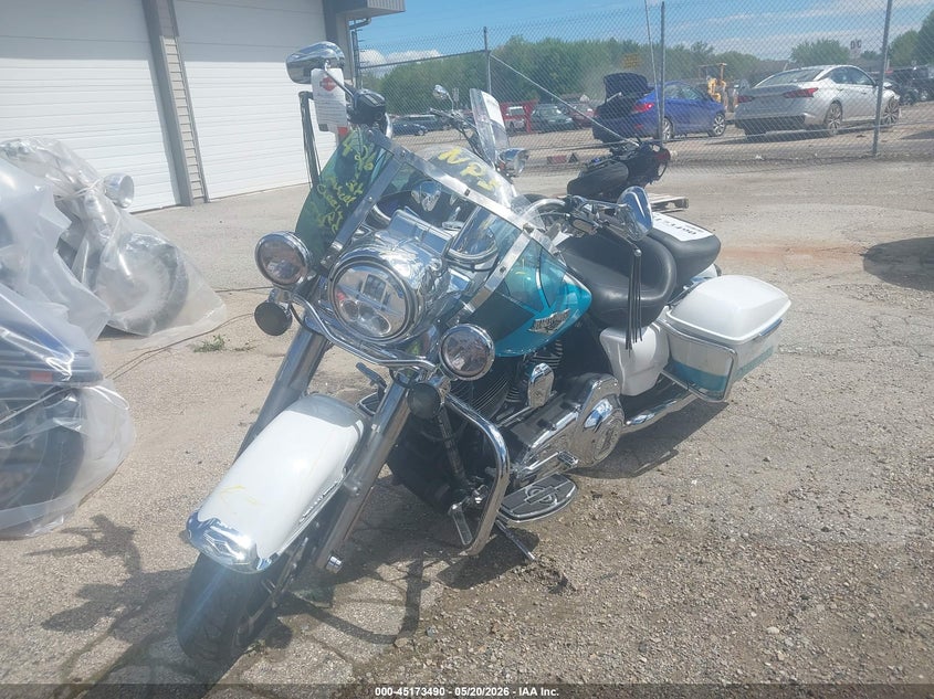 HARLEY-DAVIDSON FLHR 2016