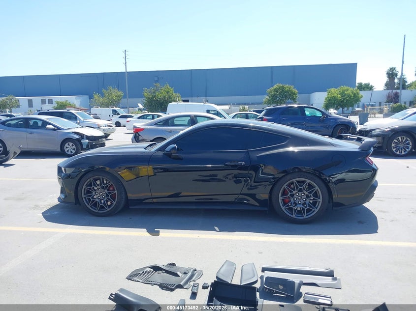 FORD MUSTANG - zdjęcie 15