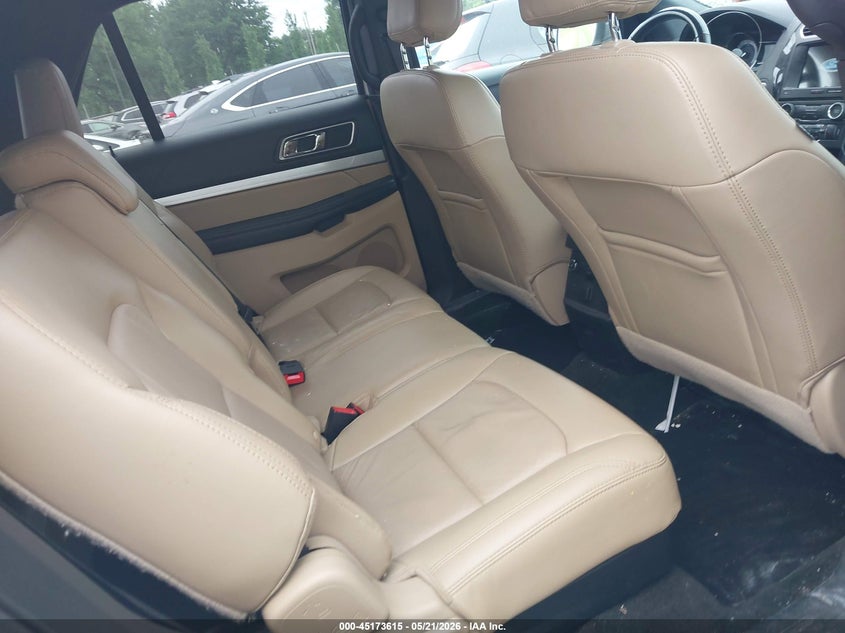 2017 FORD EXPLORER auction photo 8