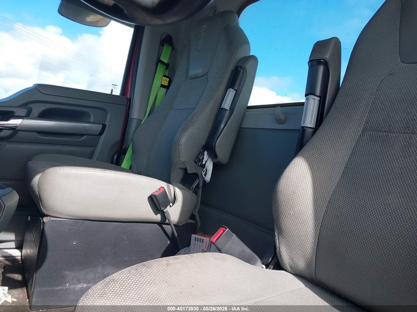 2019 KENWORTH T680 auction photo 6