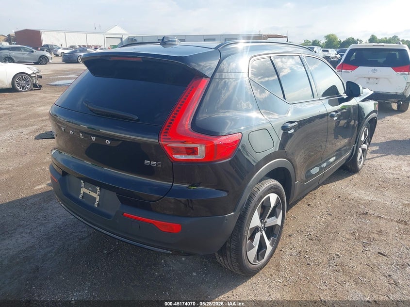 Vin: yv4l12uc9s2457422, lot: 45671756, volvo xc40 b5 plus dark theme 20254