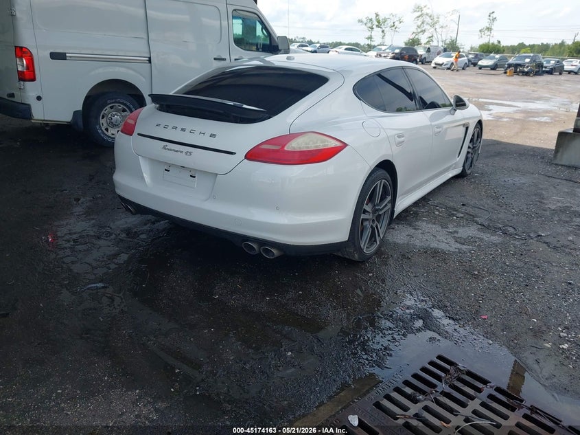 2012 Porsche Panamera 4.8 4S white Lot 111045174163 Vin WP0AB2A79CL060867