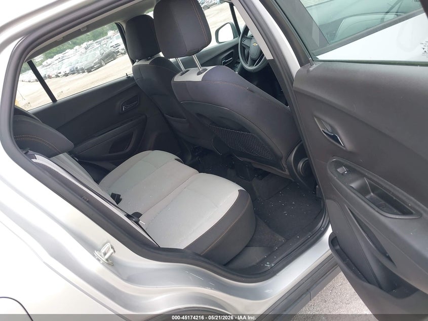 2017 CHEVROLET TRAX auction photo 8