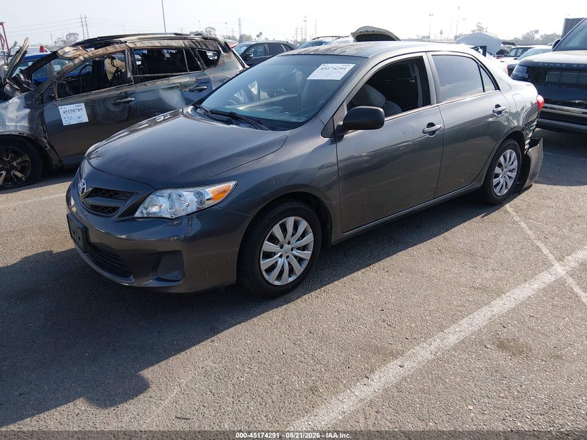 Vin: 2t1bu4ee0cc891412, lot: 45671977, toyota corolla le 20122