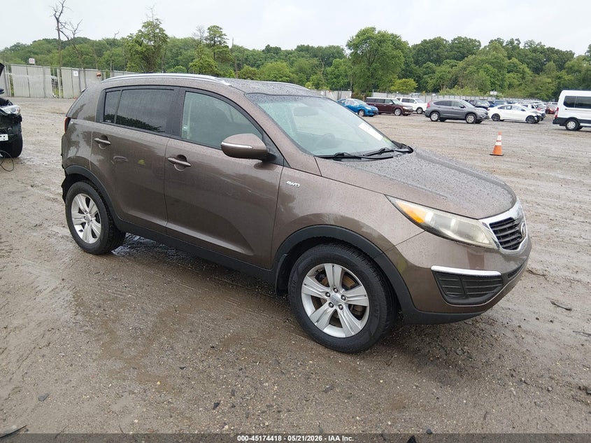 KNDPBCA23D7387442 KIA SPORTAGE Photo 1