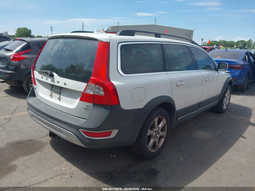 2010 VOLVO XC70 auction photo 4