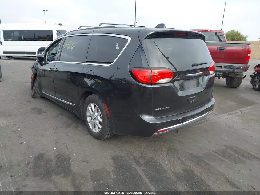 Vin: 2c4rc1bg4lr124748, lot: 45672172, chrysler pacifica touring l 20203
