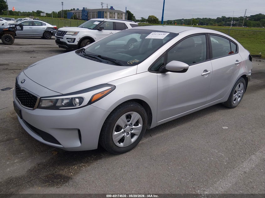 2017 Kia Forte Lx 3KPFK4A79HE093711 photo 1